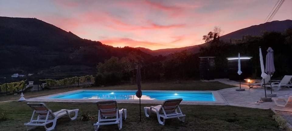 Casa De Carrapatelo Otel Mesão Frio Dış mekan fotoğraf